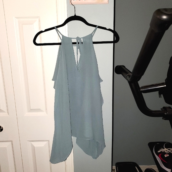 Sleeveless Top - Picture 2 of 2